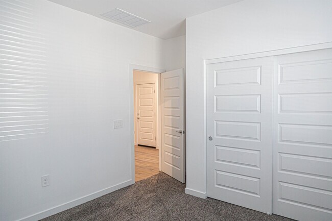 Building Photo - 12746 E Giada Dr