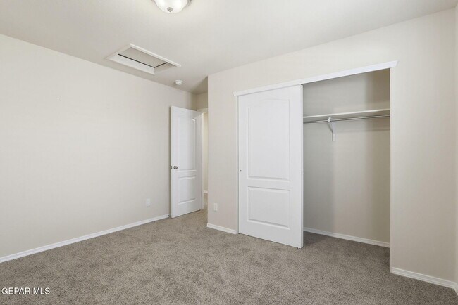 Building Photo - 12253 Desert Dove Ave