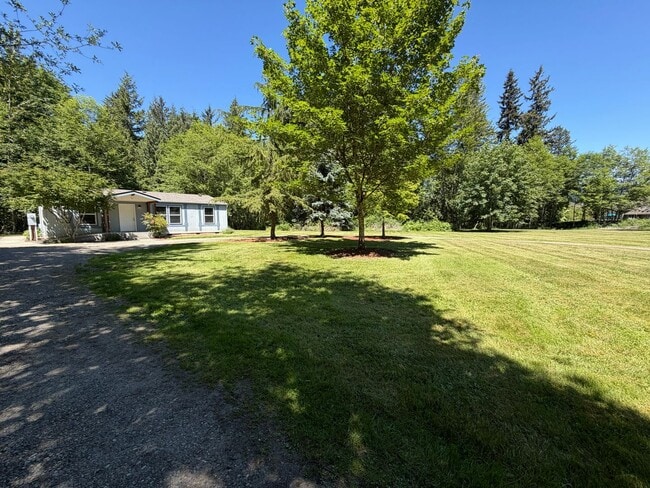 Building Photo - Peaceful Living – 3 Bedroom, 2 Bath Single-Family Home