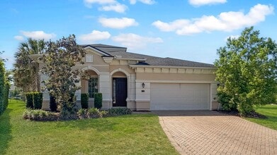 Building Photo - Beautiful 4B/3B with Bonus Office Space Fo...
