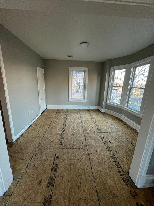 Building Photo - 4216 W Penn Ave