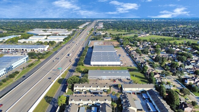 Building Photo - 12667 Windsor Village Dr