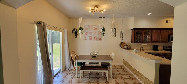 Building Photo - Beautiful 4/3 2 Story Pool Home In Ocoee FL