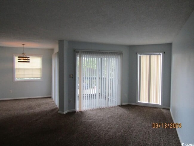 Building Photo - 1500 Cenith Dr