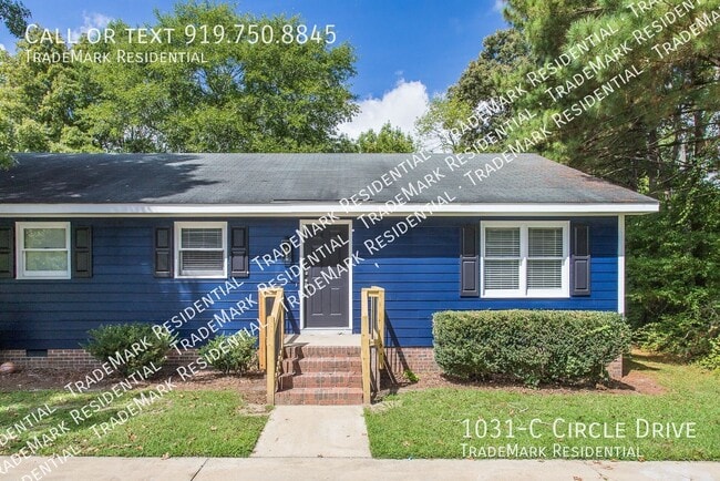 Building Photo - 1031-C Circle Drive-