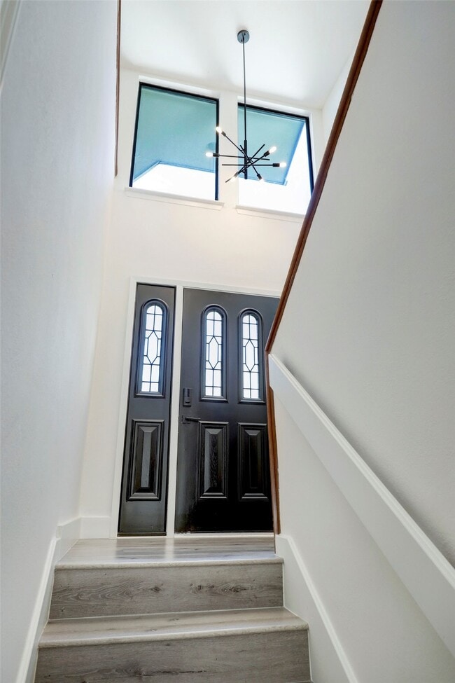 Building Photo - 12625 Memorial Dr