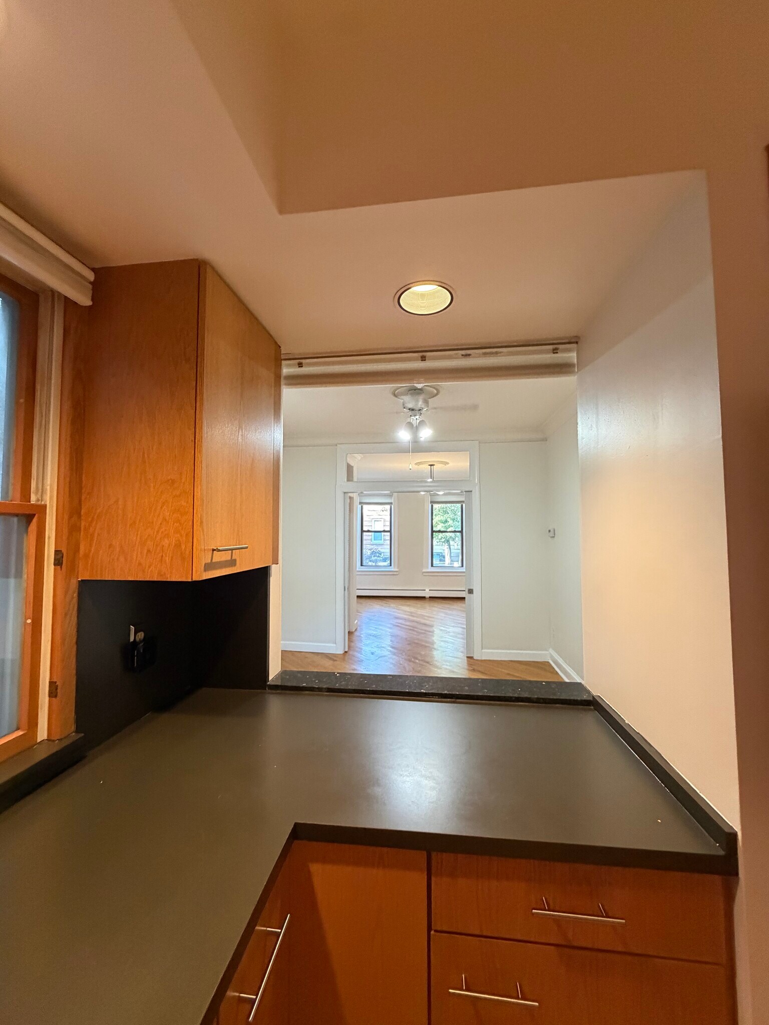 Building Photo - 389 Woodlawn Ave