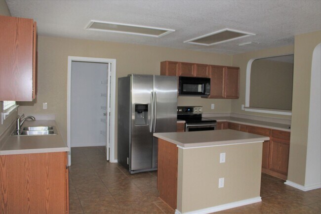Building Photo - 11212 Forest Pass Ct