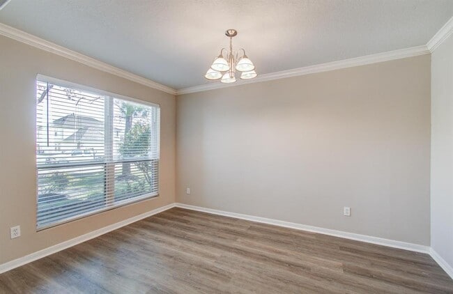Building Photo - 1211 Reedpoint Dr