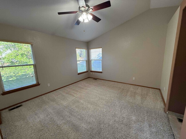 Building Photo - 9302 Wolfe Dr