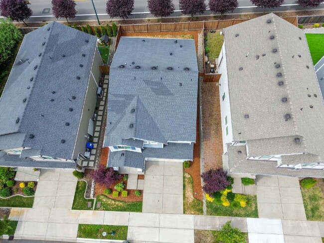 Building Photo - Extravagant Home for Rent - Heart of Covington