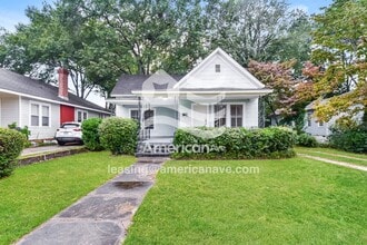 Building Photo - 3213 River Dr