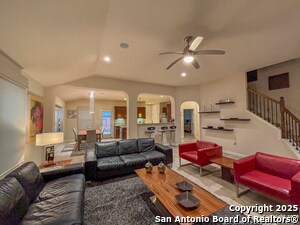 Building Photo - 25010 Buttermilk Ln