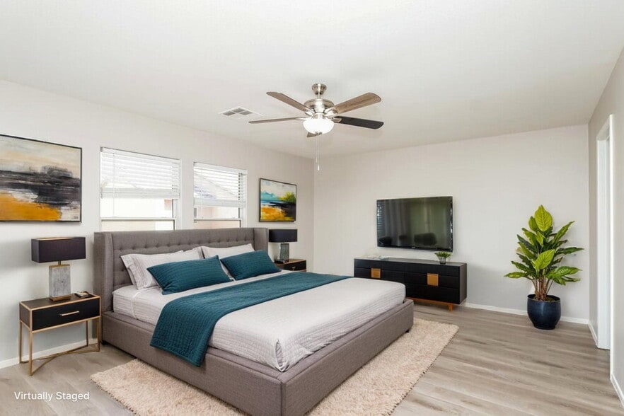 Building Photo - 4792 W Shelbourne Ave