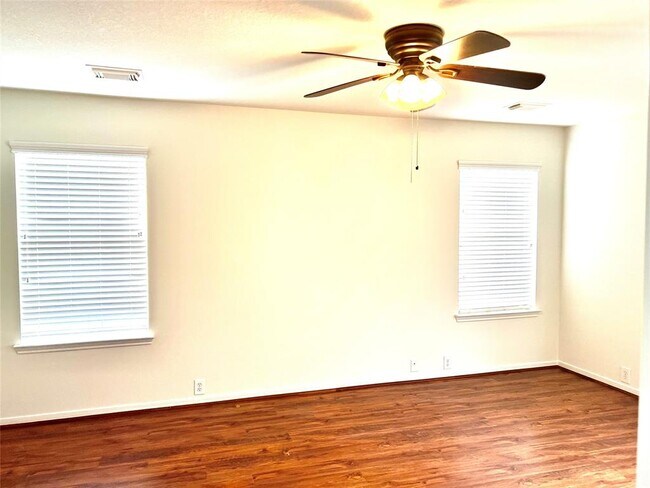Building Photo - 17311 Stone Peaks Dr