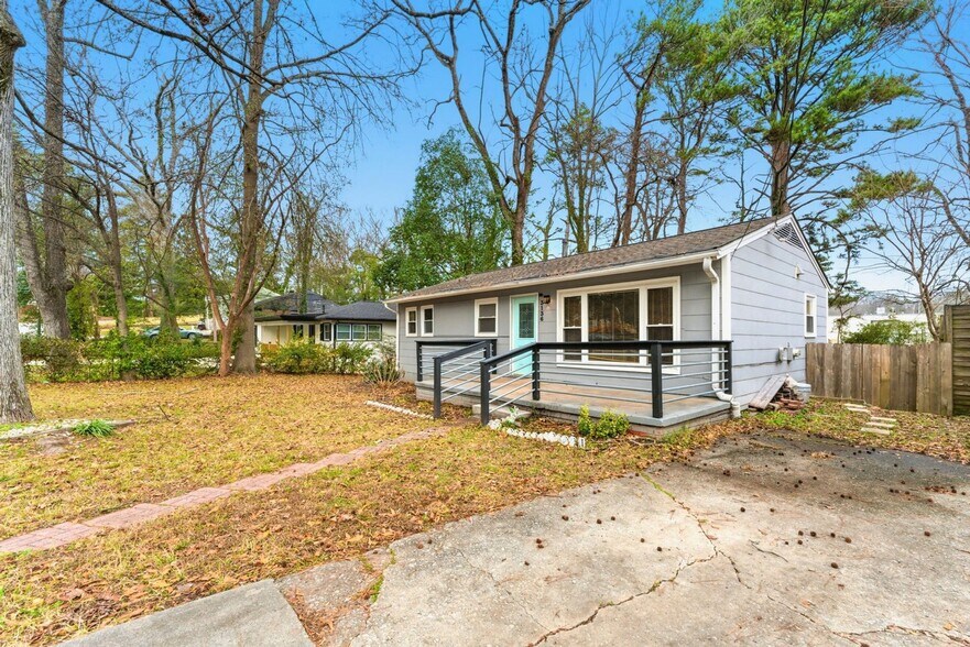 Building Photo - 3136 Forrest Hills Dr SW
