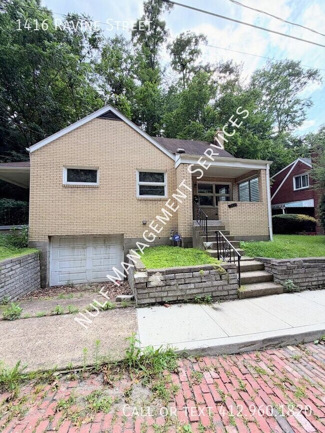 Building Photo - 1416 Ravine St