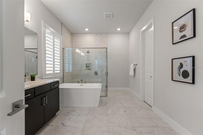 Building Photo - 8541 Ivy Stark Blvd