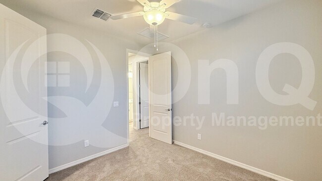 Building Photo - 4166 E Jesse St