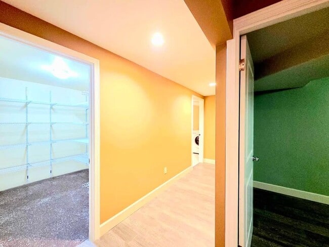 Building Photo - Large 4 Bed, 2 Bath in Desirable East Wenatchee!