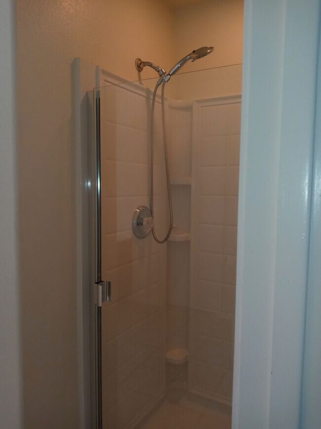 Building Photo - Enchanted Hills