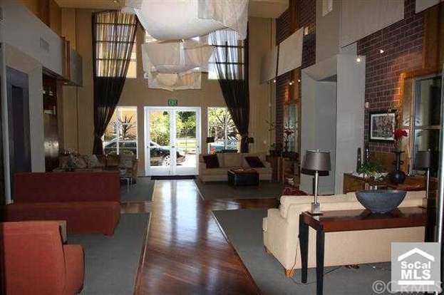 Building Photo - 1480 Scholarship-