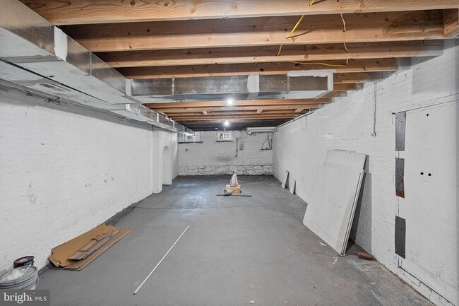 Building Photo - 1715 N Broadway