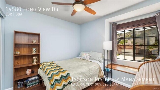 Building Photo - 14580 Long View Dr