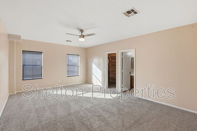 Building Photo - 15818 N 25th St