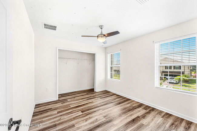 Building Photo - 4122 Moccasin Dr