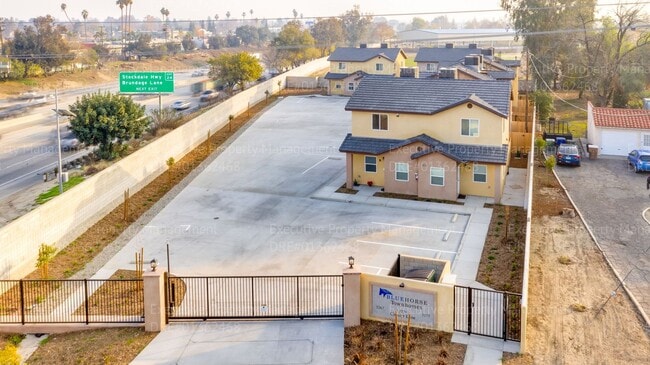 Primary Photo - Bluehorse Townhomes
