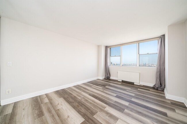 Building Photo - 6040 JFK Blvd E