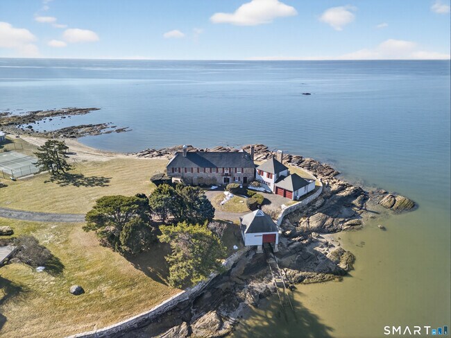 Building Photo - 39 Vineyard Pl