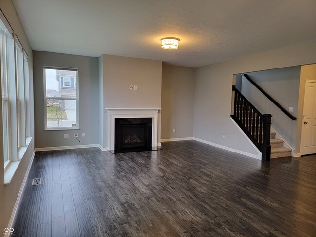 Building Photo - 16123 Sedalia Dr