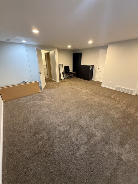 Building Photo - 3219 N 150 W