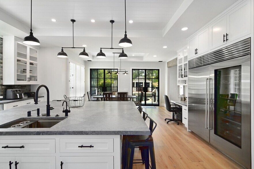 Building Photo - 28845 Countryside Dr