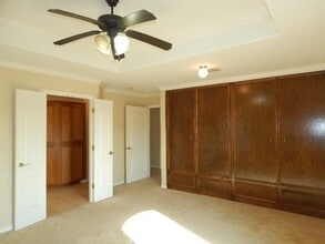 Building Photo - 6806 Windy Creek Dr