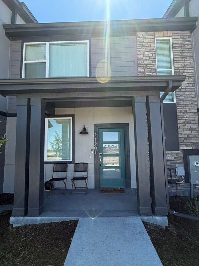 Building Photo - 21201 E 63rd Dr