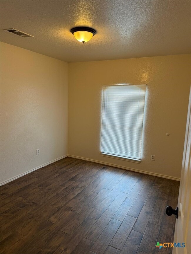 Building Photo - 4212 Embers Dr