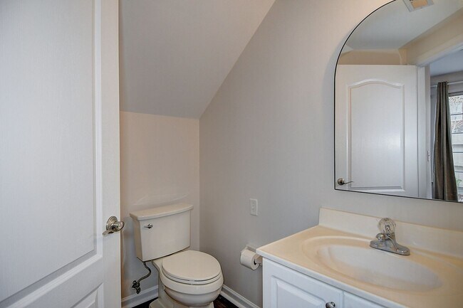 Building Photo - FOR RENT - VIRGINIA BEACH