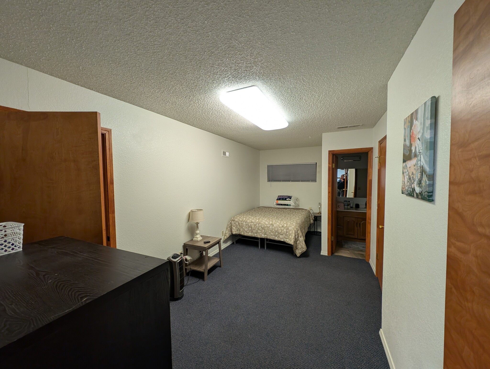 Building Photo - 605 Flora St