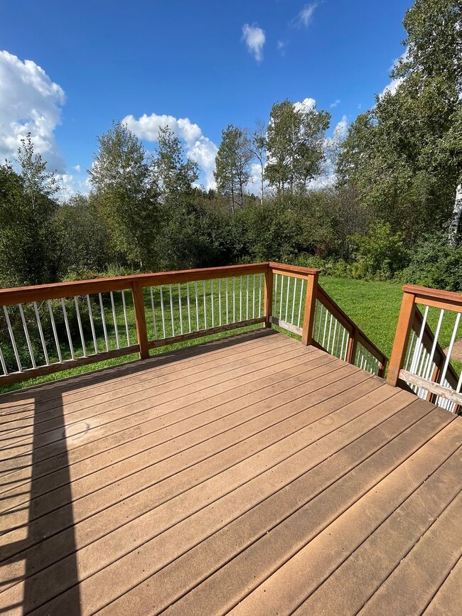 Building Photo - AVAILABLE NOW - 4 Bed, 3.5 Bath Home in He...