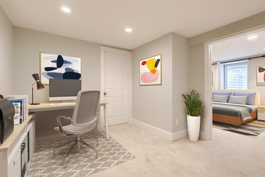 Building Photo - Sophisticated Highlands home walkable to p...