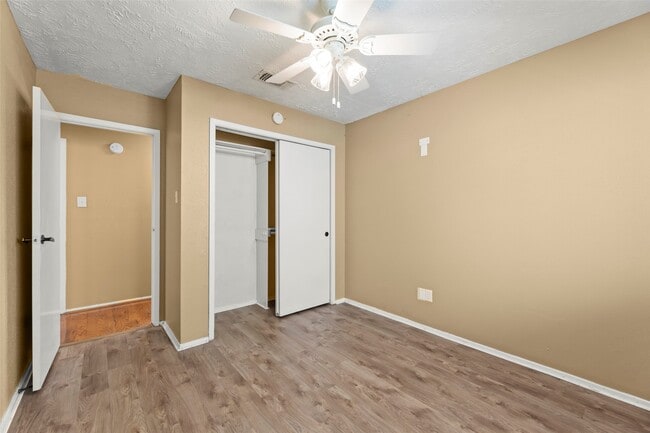 Building Photo - 8307 Autumn Wind Dr