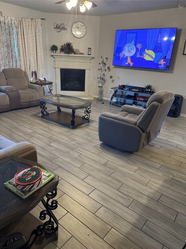 Building Photo - 8814 Alpine Wood Wy