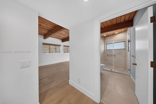 Building Photo - 8925 SW 102nd Terrace