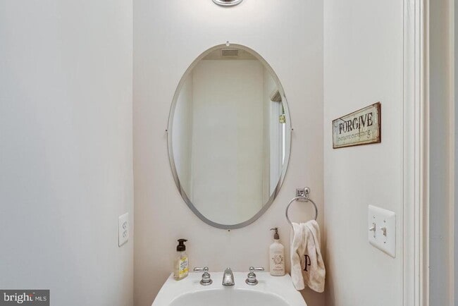 Building Photo - 25180 Pappys Way