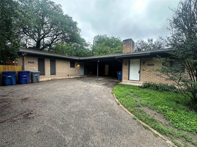 Building Photo - 8910 Little Walnut Pkwy