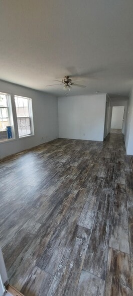 Building Photo - 46 Joymar Dr