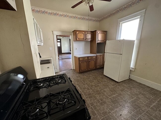 Building Photo - Available Home for Rent